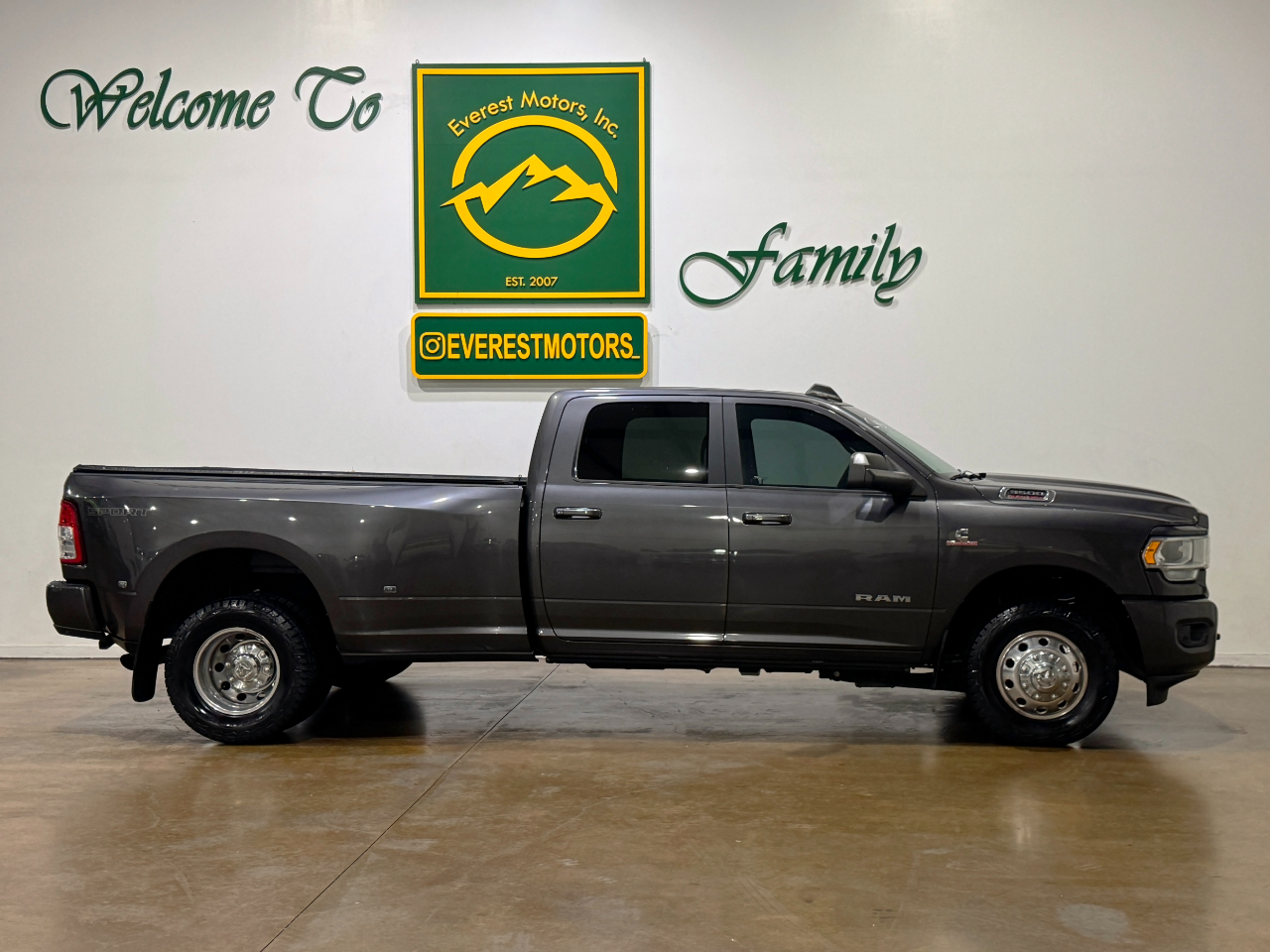 ram ram 3500 pickup 2019 3C63RPHL8KG658066 image ram ram 3500 pickup 2019 3C63RPHL8KG658066 image